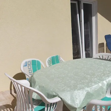 Marija Near Center Lejlighed *