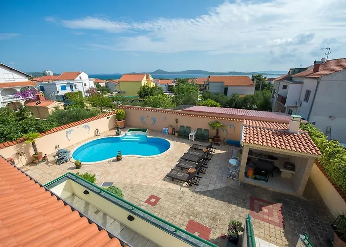 公寓 Marija Near Center *