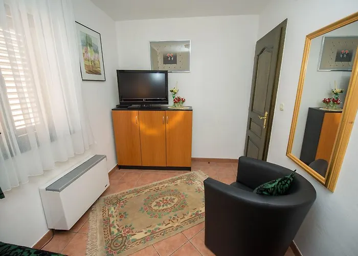 Marija Near Center 沃迪切