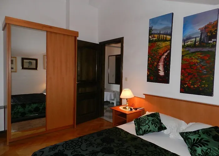 Marija Near Center 沃迪切